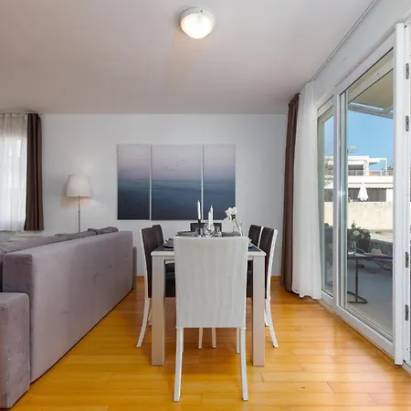 Amazing In With Wifi Apartment Petrčane