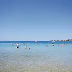 1 Bedroom Awesome In * Petrcane