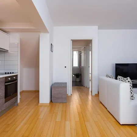 1 Bedroom Awesome In *